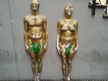 Permalink to: PACKING LIGHT YET TRAVEL IN STYLE