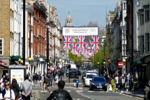 Street in the center of London.