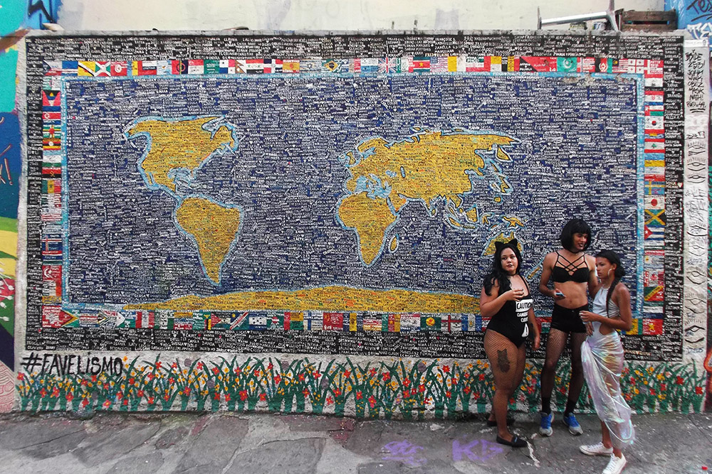 Street Art in Rio de Janeiro: The Voice of Colors by Rita, Eduardo, and Jorge